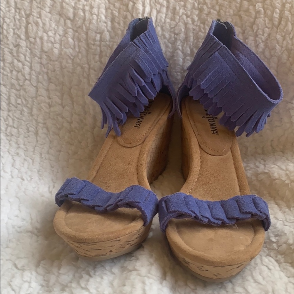 MINNETONKA SANDALS SIZE 9 - Picture 2 of 10